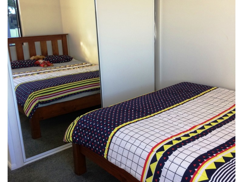 18 Reynolds Street, Bowen QLD 4805