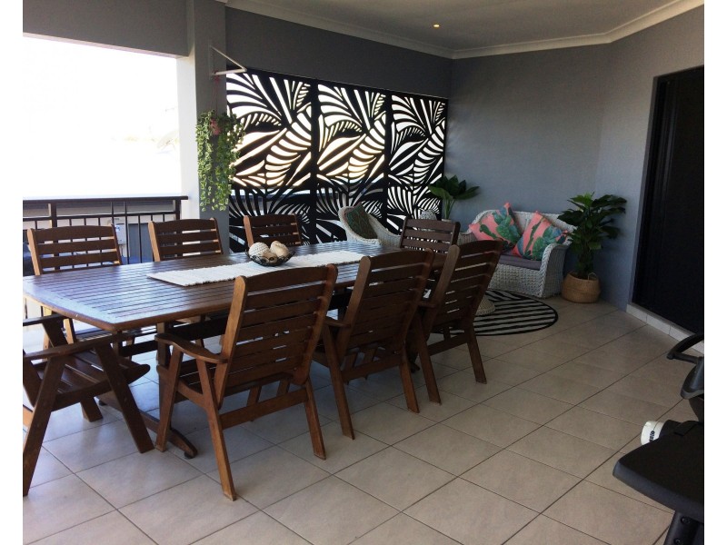 18 Reynolds Street, Bowen QLD 4805