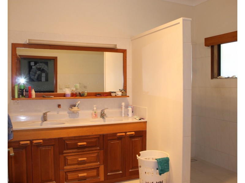 60 Betzels Lane, Bowen QLD 4805