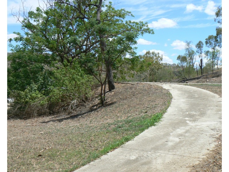 3 Logan Street, Collinsville QLD 4804