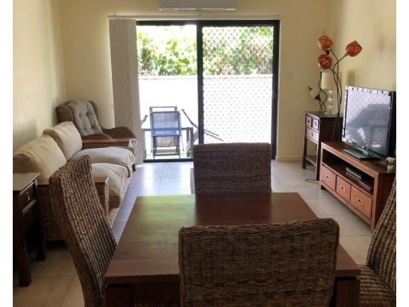 1/56 Murroona Street, Bowen QLD 4805