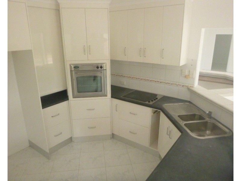 51 Edwards Esplanade, Brisk Bay QLD 4805