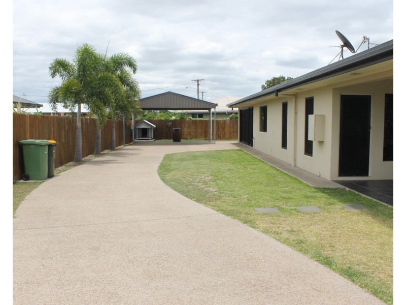 17 Lime Tree Court, Bowen QLD 4805