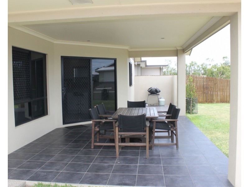 17 Lime Tree Court, Bowen QLD 4805