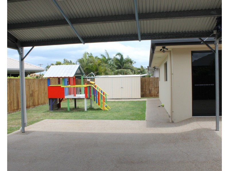 17 Lime Tree Court, Bowen QLD 4805