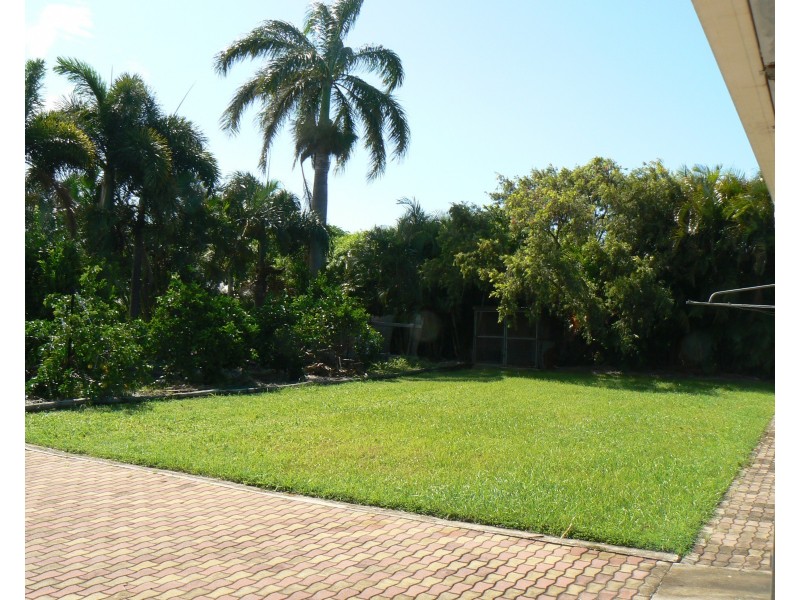 116 Powell Street, Bowen QLD 4805