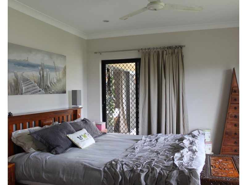 29 Matthews Street, Bowen QLD 4805
