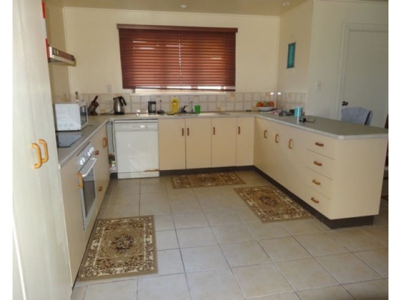 18588 Bruce Highway, Bowen QLD 4805