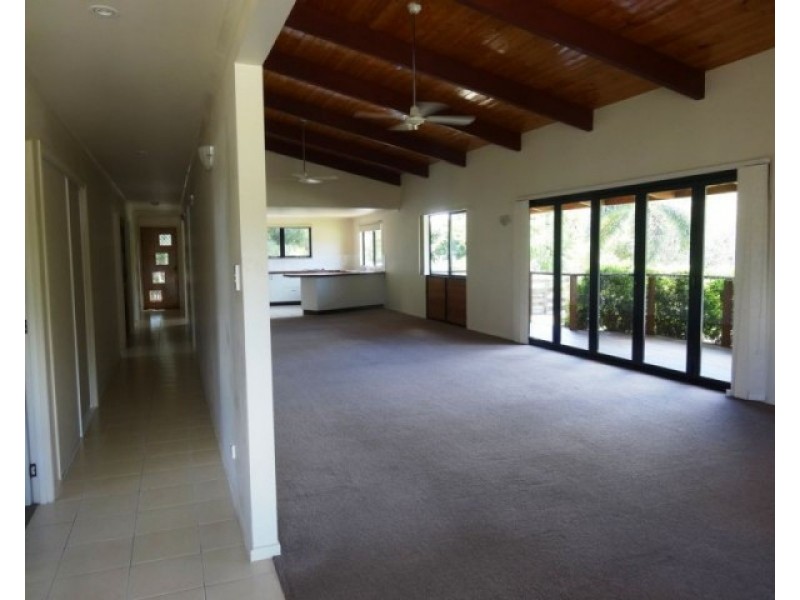 87 Soldiers Road, Bowen QLD 4805