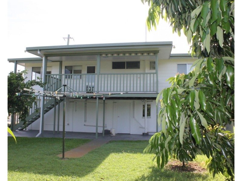 42 Crofton Street, Bowen QLD 4805