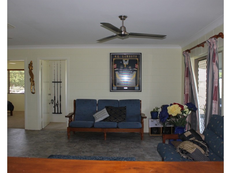 173 Inveroona Road, Bowen QLD 4805