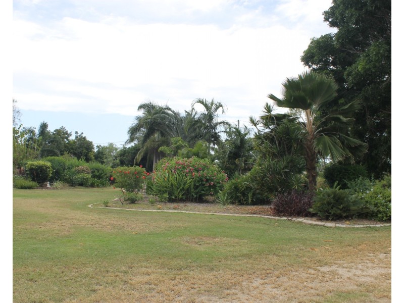 173 Inveroona Road, Bowen QLD 4805