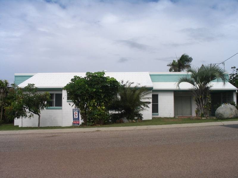 24 Casuarina Street, Bowen QLD 4805