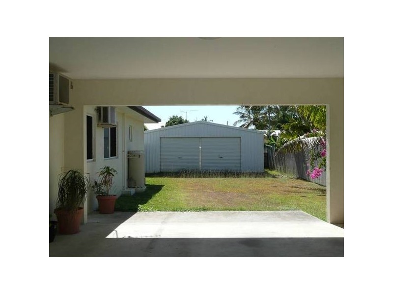 18 Brighton Road, Bowen QLD 4805