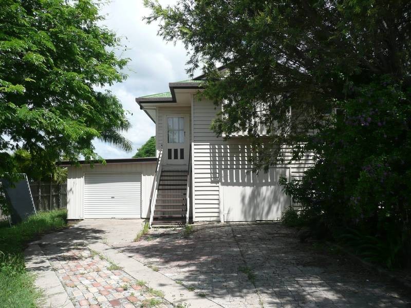 67 Leichhardt Street, Bowen QLD 4805