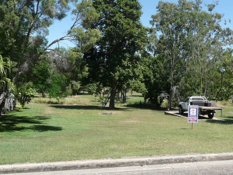 9 Cunningham Street, Collinsville QLD 4804