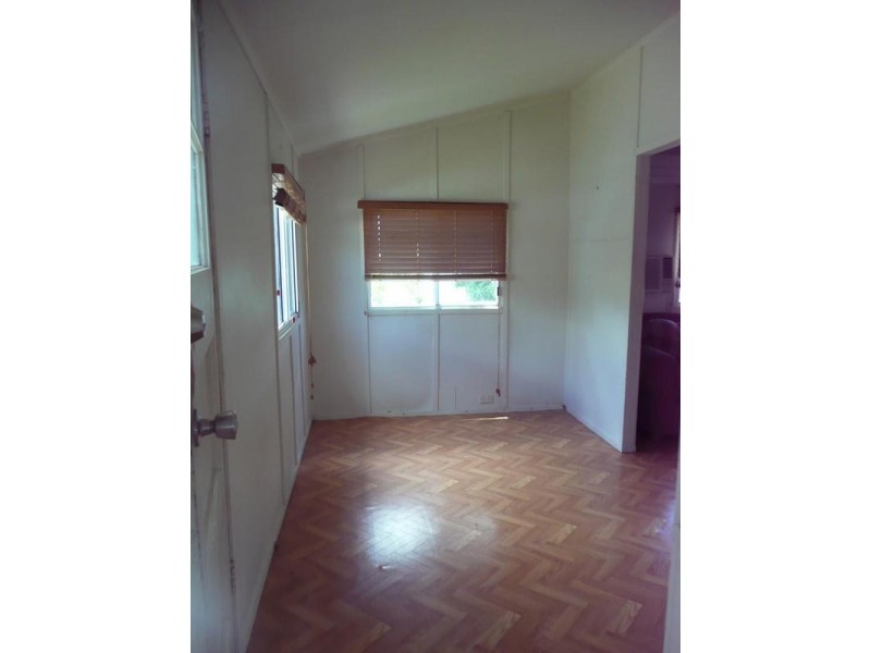 34 Creek Street, Bowen QLD 4805