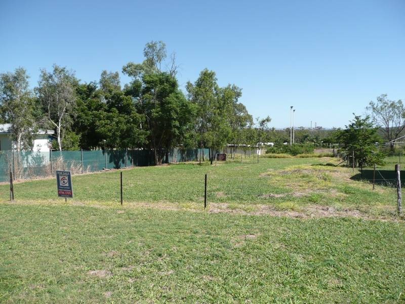 6 Ninth Avenue, Scottville QLD 4804