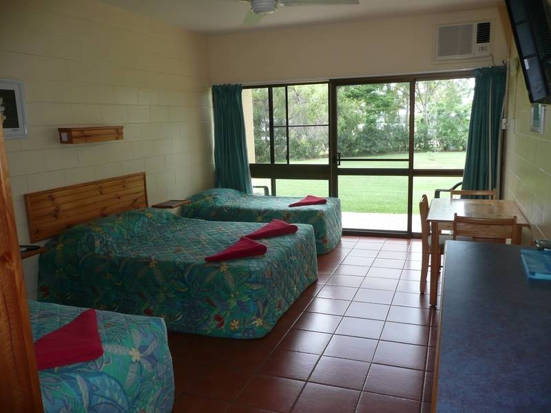 18512 Bruce Highway, Bowen QLD 4805