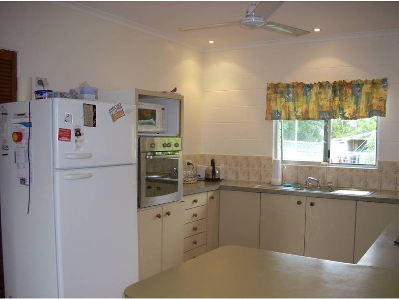 3 Hill Street, Bowen QLD 4805