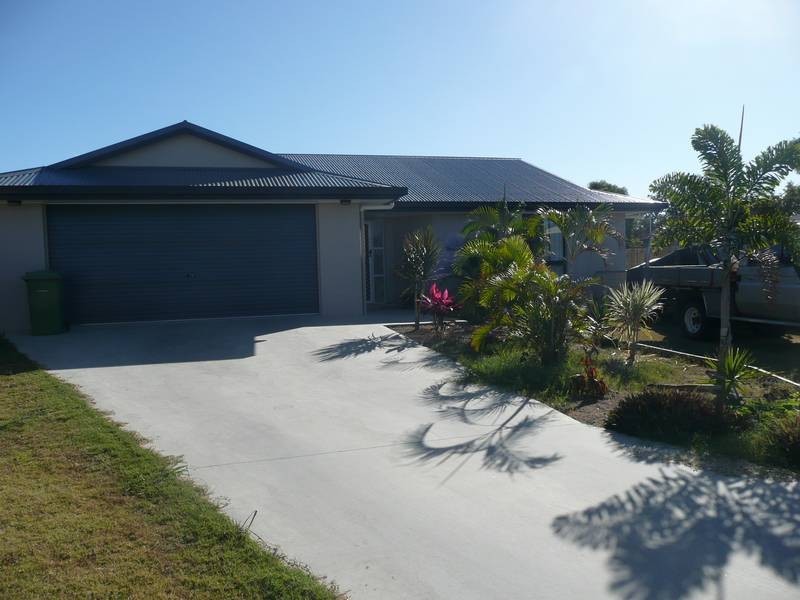 8 Hillview Place, Bowen QLD 4805