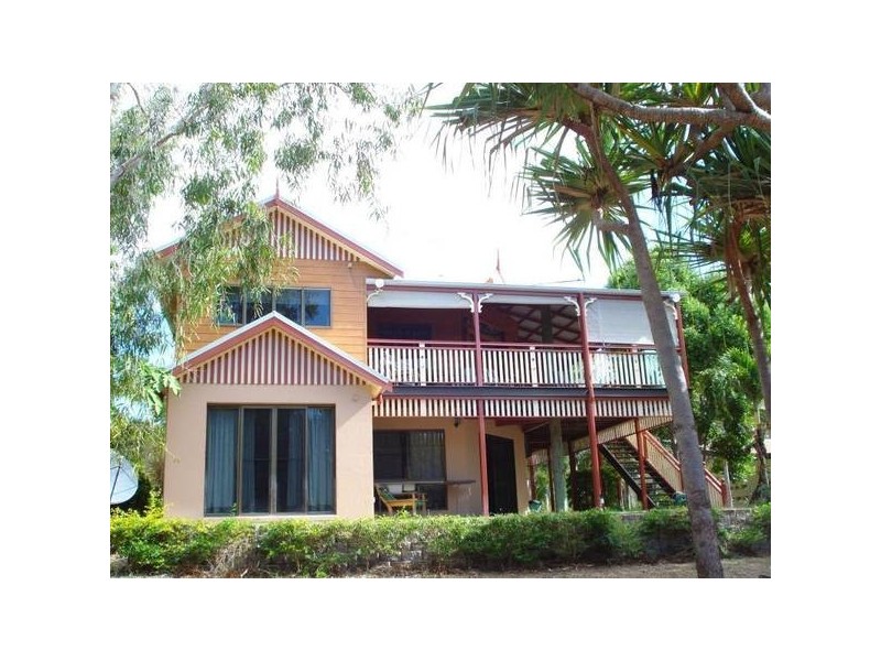 48 Gloucester Avenue Avenue, Airlie Beach QLD 4802
