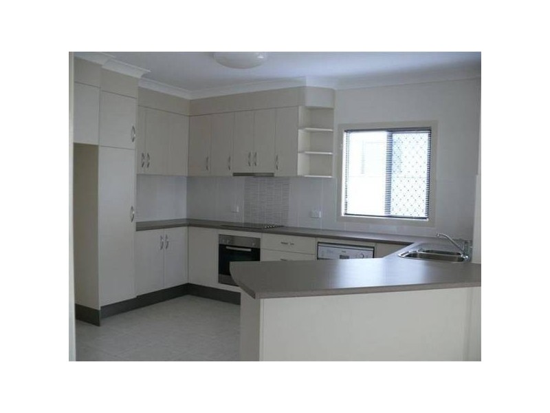 6/25 Don STREET, Bowen QLD 4805