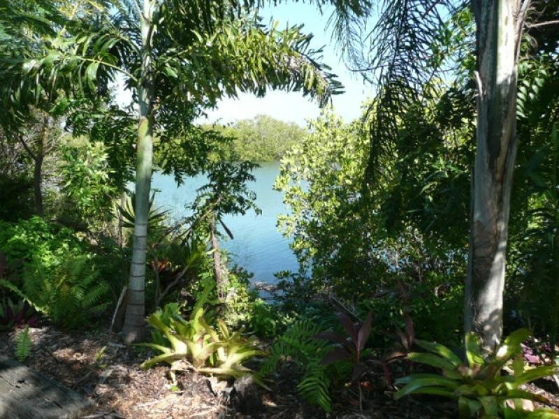 72 Gloucester STREET, Bowen QLD 4805