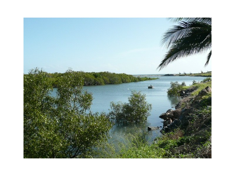 72 Gloucester STREET, Bowen QLD 4805