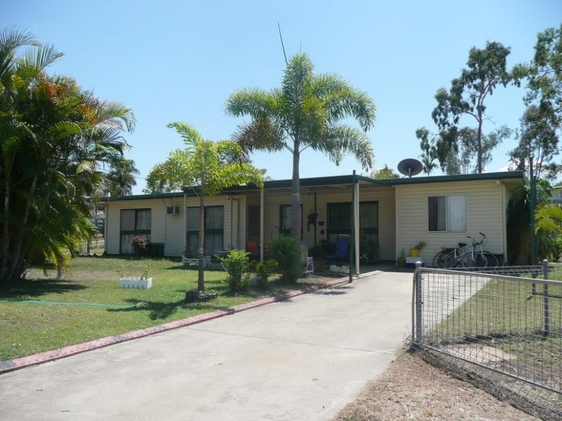 3 Sanderson COURT, Collinsville QLD 4804