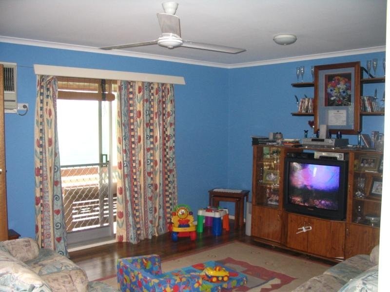 37 Walker STREET, Collinsville QLD 4804