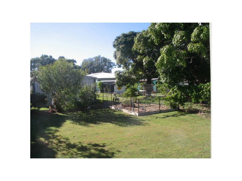 12 Field STREET, Bowen QLD 4805