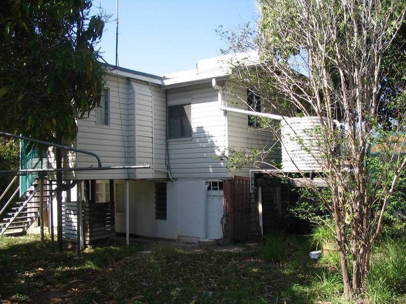 2 Carpet STREET, Collinsville QLD 4804