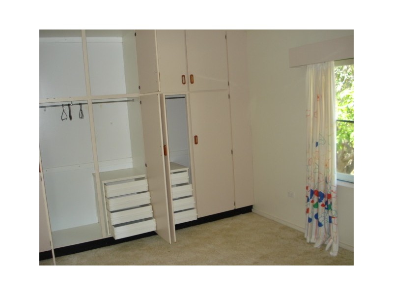 2 Kennedy STREET, Bowen QLD 4805