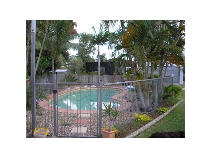 65 Poole STREET, Bowen QLD 4805
