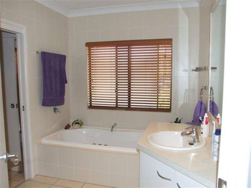 3/87A Horseshoe Bay ROAD, Bowen QLD 4805