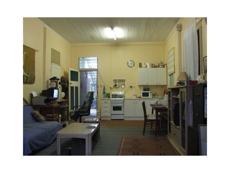 46 Poole STREET, Bowen QLD 4805