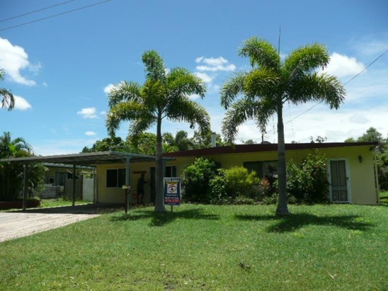 10 Henderson STREET, Collinsville QLD 4804