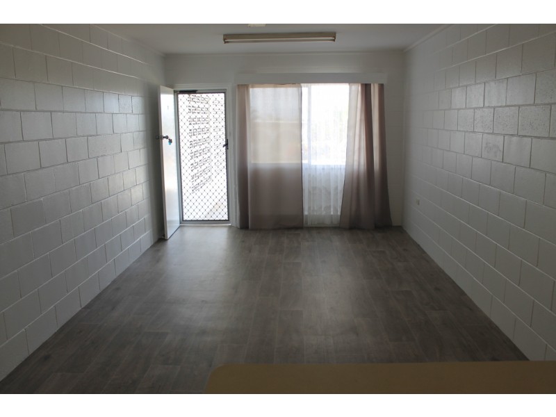 17 Casuarina STREET, Bowen QLD 4805