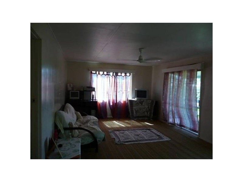 61 Whyte AVENUE, Brisk Bay QLD 4805