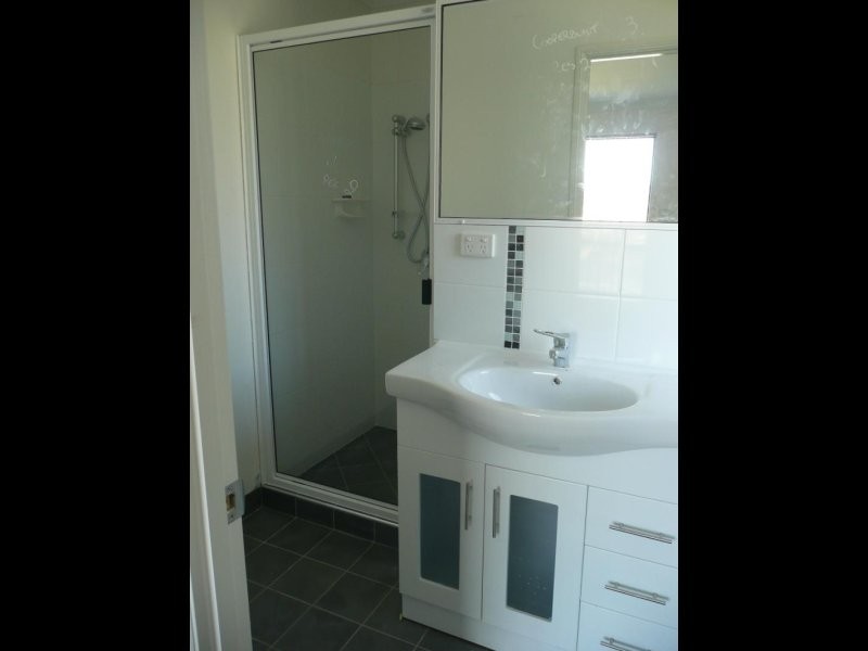 1/2 Cullen CLOSE, Bowen QLD 4805