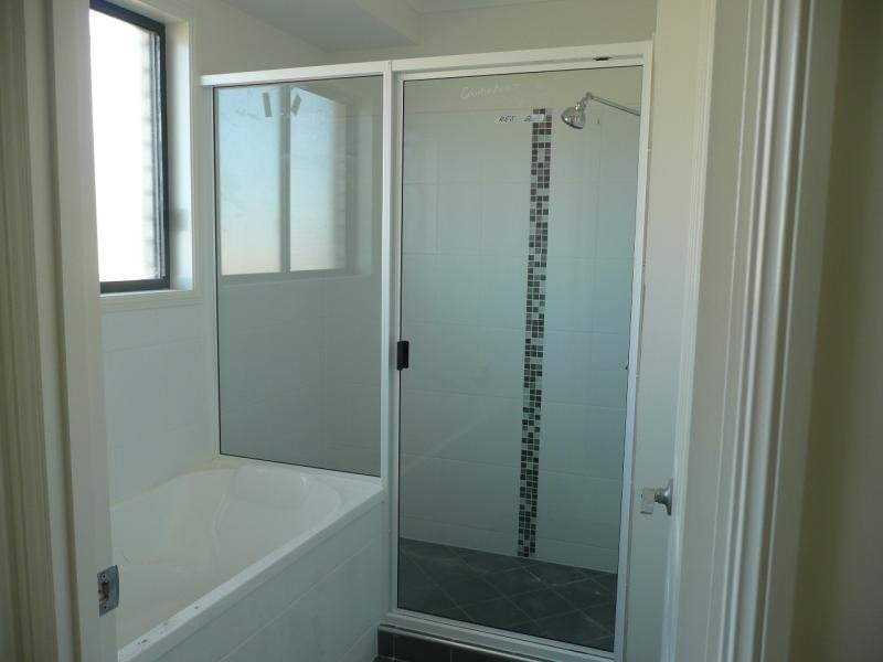 1/2 Cullen CLOSE, Bowen QLD 4805