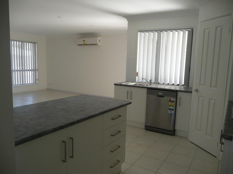 1/2 Cullen CLOSE, Bowen QLD 4805