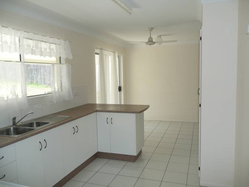 106 Leichhardt STREET, Bowen QLD 4805