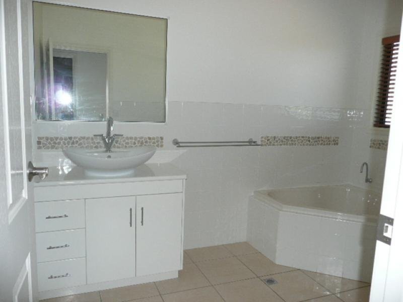 1 McDonnell PLACE, Bowen QLD 4805