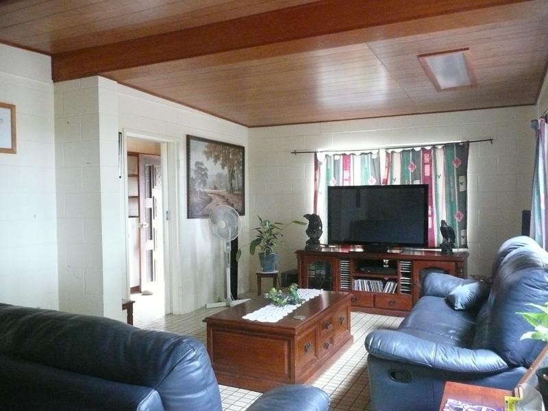 56 Creek STREET, Bowen QLD 4805