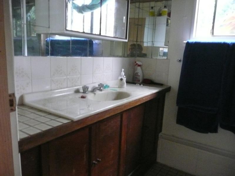 56 Creek STREET, Bowen QLD 4805