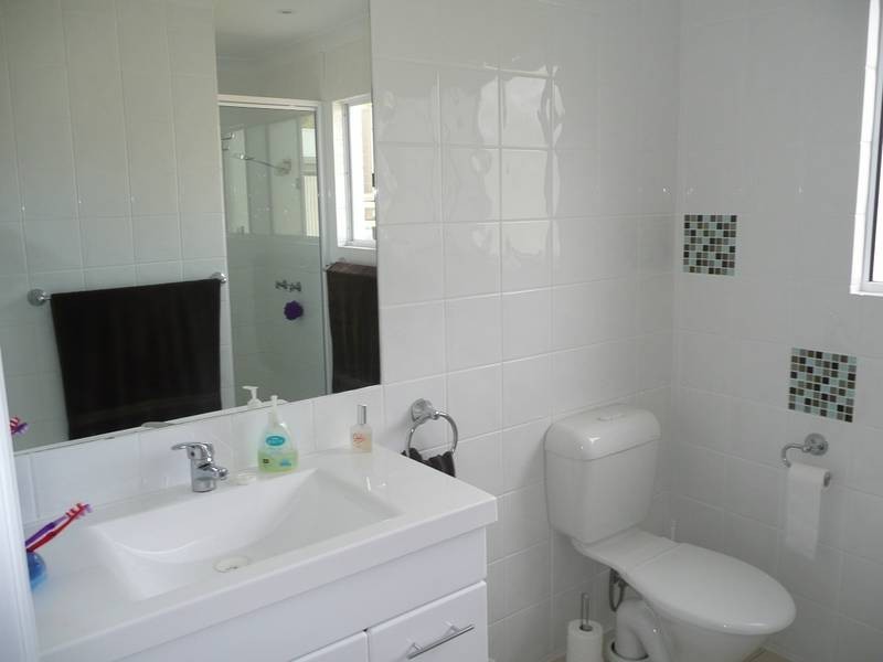 17 Pitcain AVENUE, Brisk Bay QLD 4805
