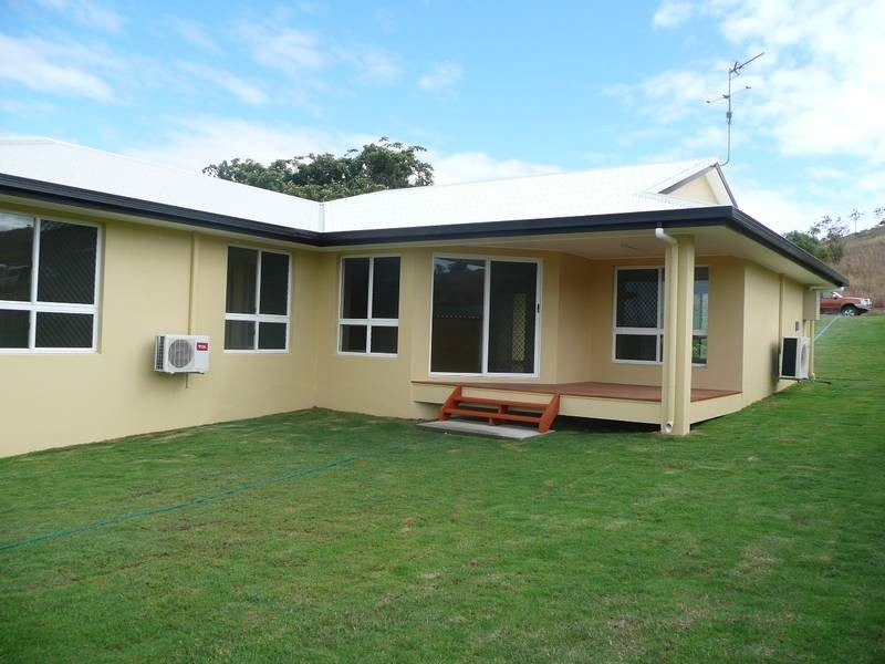 13 Yardley COURT, Bowen QLD 4805