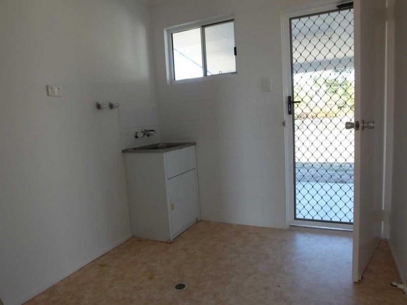 63 Esplanade, Bowen QLD 4805